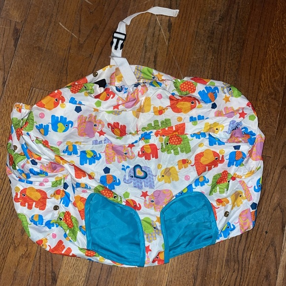 NWOT 2-IN-1 UNIVERSAL CHILD COLORFUL ELEPHANT GROCERY CART PACKABLE SEAT COVER - Picture 4 of 9